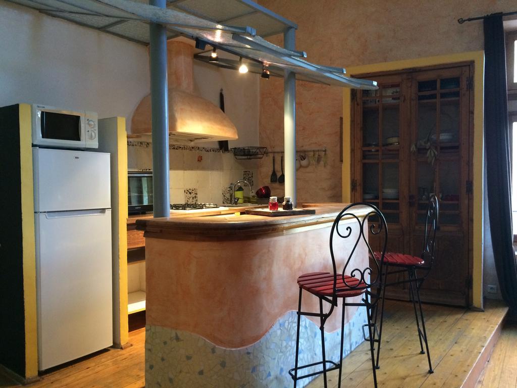 ペズナDuplex Avec Terrasse Tropezienneアパートメント エクステリア 写真
