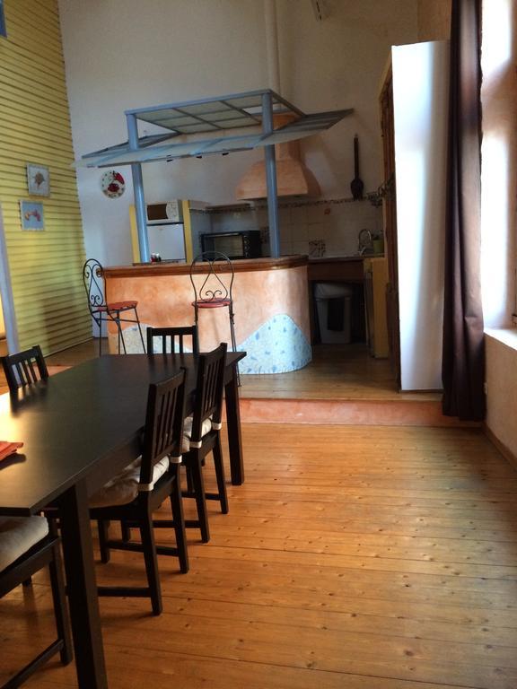 ペズナDuplex Avec Terrasse Tropezienneアパートメント エクステリア 写真